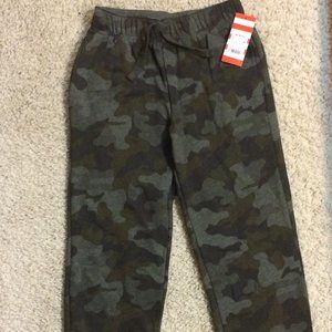 Cat & Jack Green Camo Sweat pants Medium